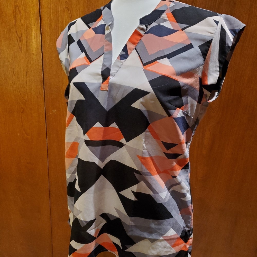 Geometric print blouse